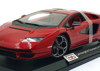 Lamborghini Countach LP800-4 2021 Red – 1:18 Model (Copy)